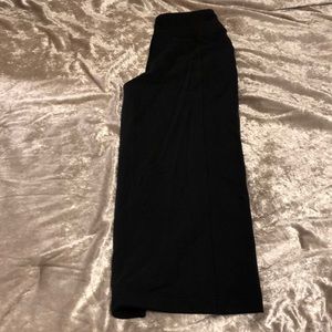 Lululemon gaucho capri athletic pants